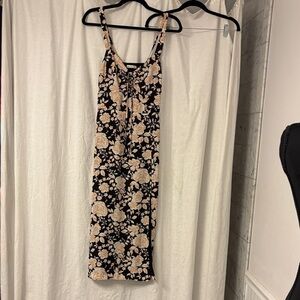 Abercrombie & Fitch Black Midi Dress with Beige Floral Print, size SMALL TALL